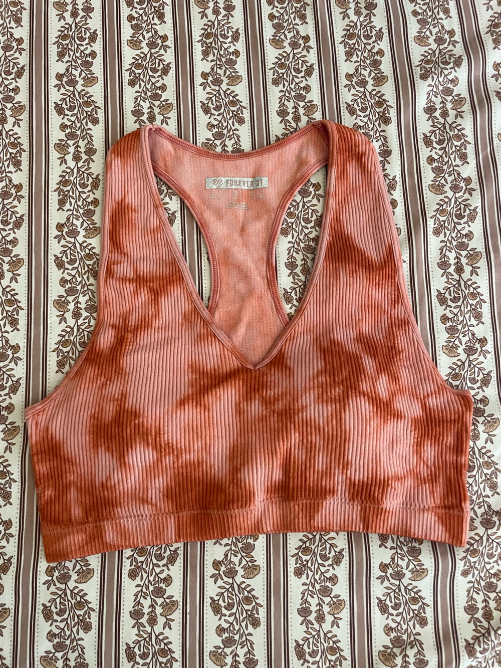 Forever 21 Ribbed Tie-Dye V-Neck sports bra - Rust Pink
